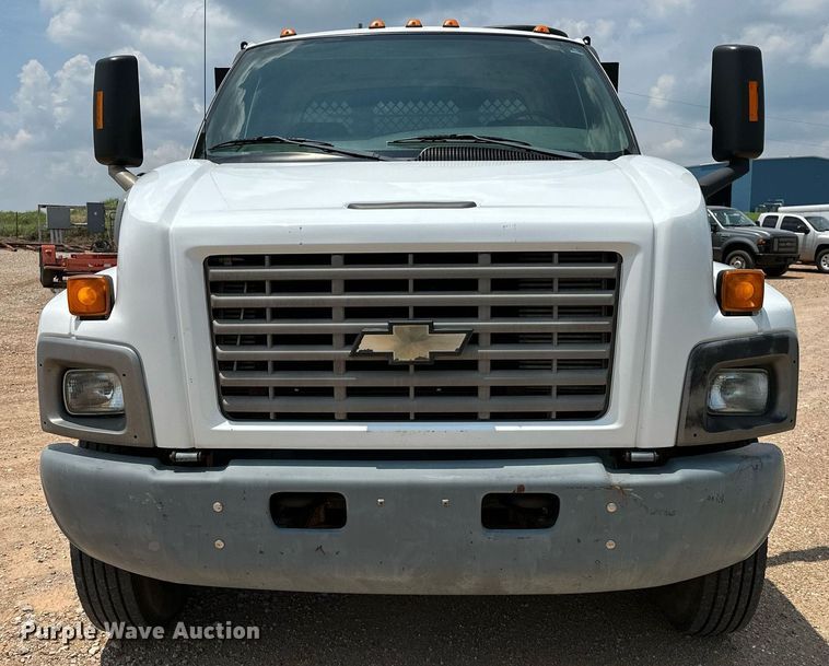 image for item OG9088 2005 Chevrolet C6500  hydrovac truck