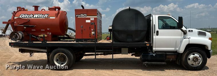 image for item OG9088 2005 Chevrolet C6500  hydrovac truck