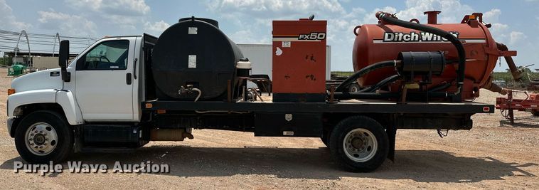 image for item OG9088 2005 Chevrolet C6500  hydrovac truck