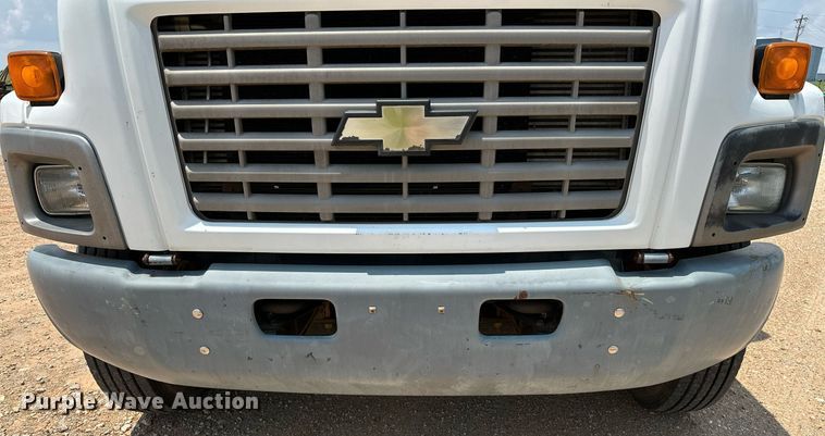 image for item OG9088 2005 Chevrolet C6500  hydrovac truck