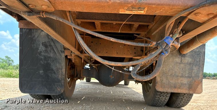 image for item OG9088 2005 Chevrolet C6500  hydrovac truck