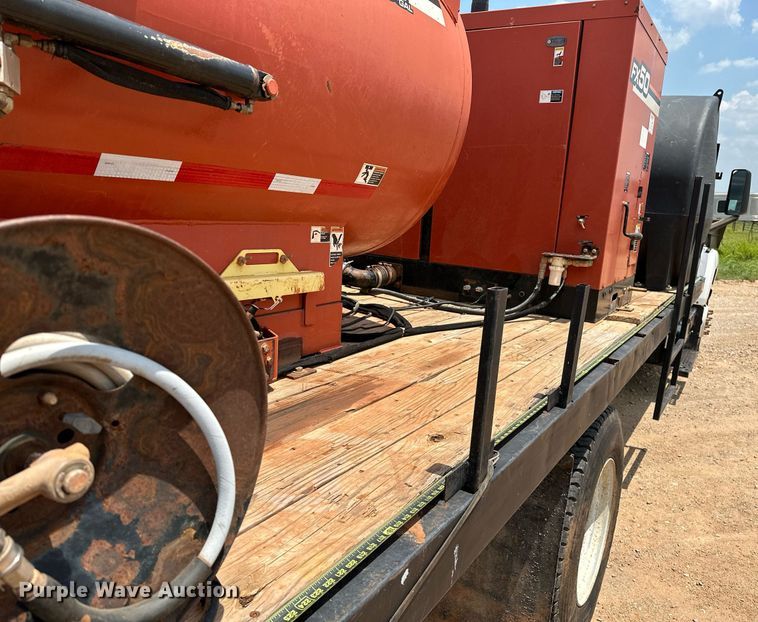 image for item OG9088 2005 Chevrolet C6500  hydrovac truck