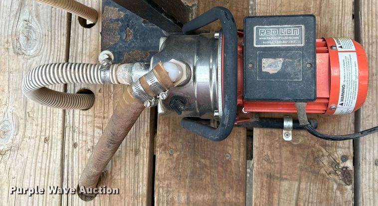 image for item OG9088 2005 Chevrolet C6500  hydrovac truck