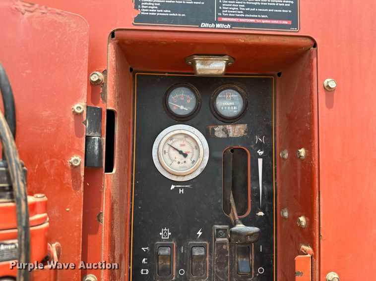 image for item OG9088 2005 Chevrolet C6500  hydrovac truck