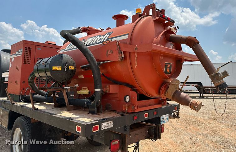 image for item OG9088 2005 Chevrolet C6500  hydrovac truck