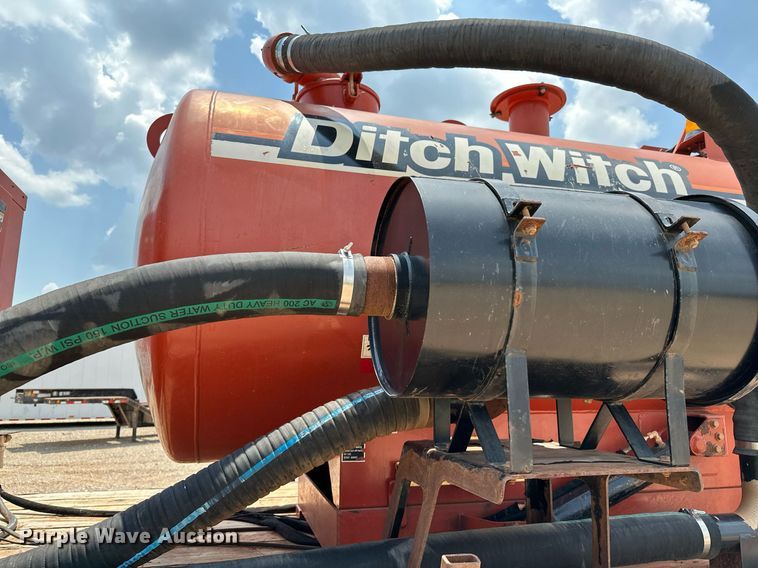 image for item OG9088 2005 Chevrolet C6500  hydrovac truck