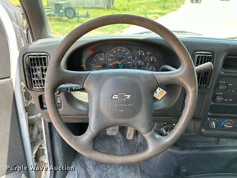 image for item OG9088 2005 Chevrolet C6500  hydrovac truck