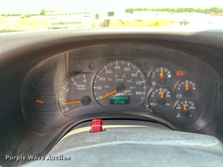 image for item OG9088 2005 Chevrolet C6500  hydrovac truck