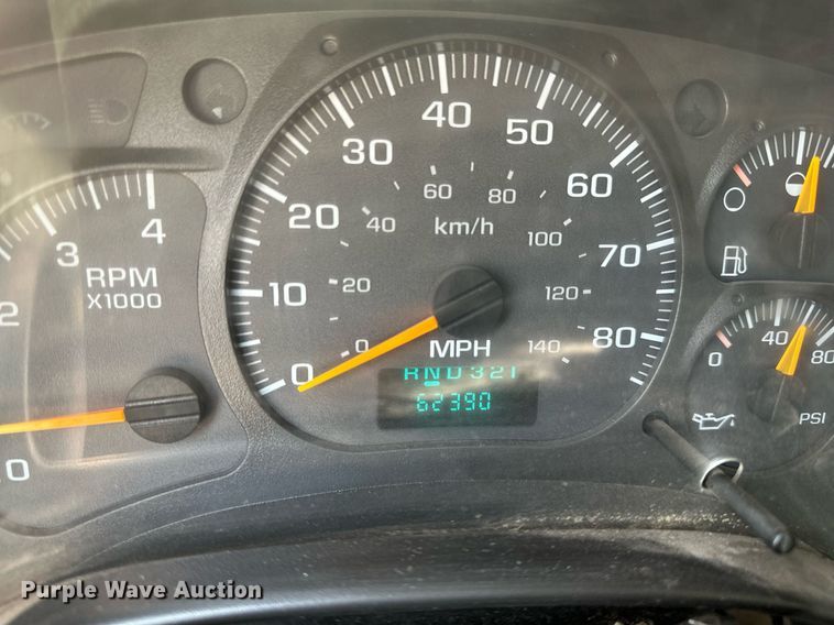 image for item OG9088 2005 Chevrolet C6500  hydrovac truck