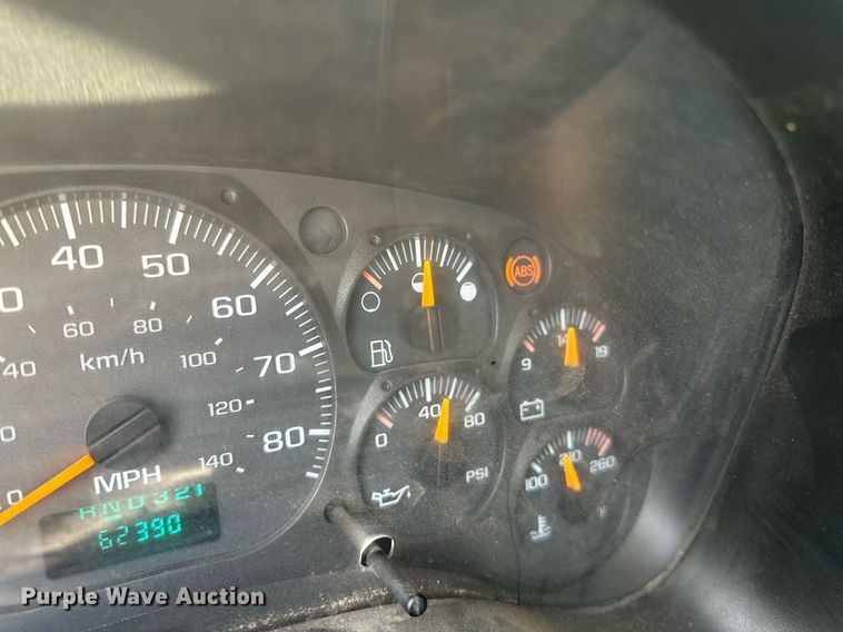 image for item OG9088 2005 Chevrolet C6500  hydrovac truck