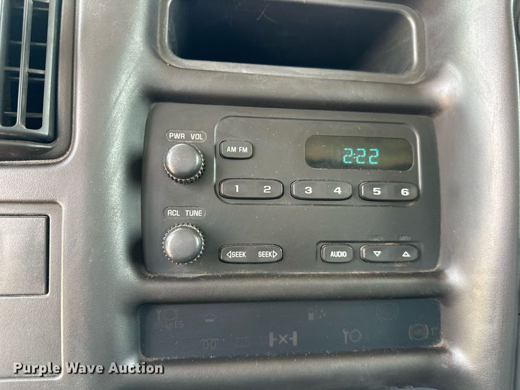 image for item OG9088 2005 Chevrolet C6500  hydrovac truck