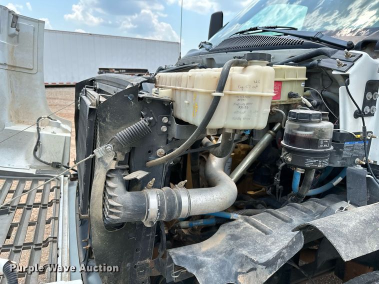 image for item OG9088 2005 Chevrolet C6500  hydrovac truck