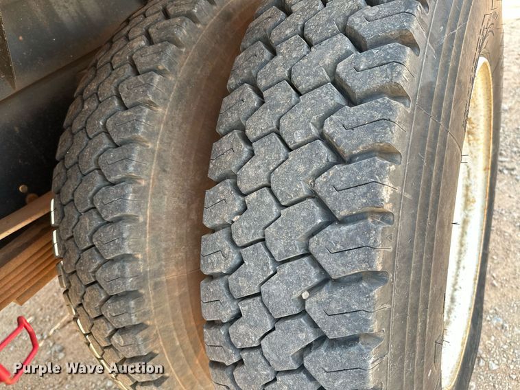 image for item OG9088 2005 Chevrolet C6500  hydrovac truck