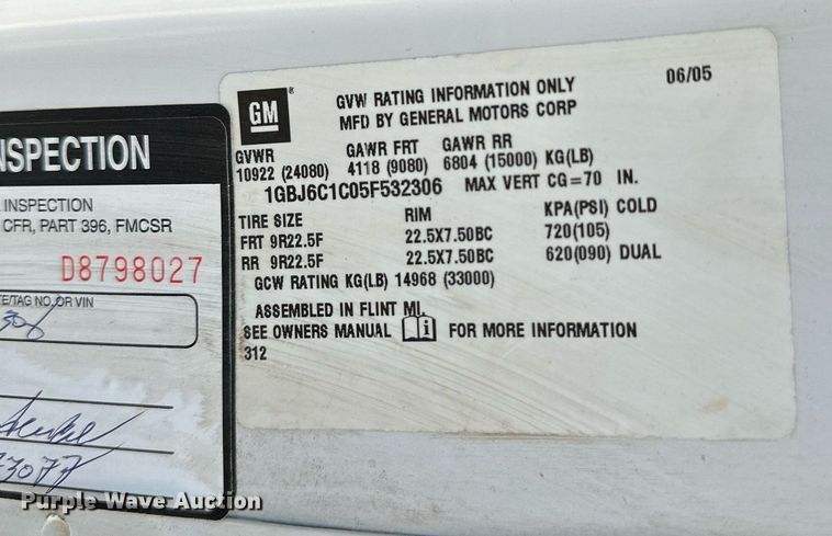 image for item OG9088 2005 Chevrolet C6500  hydrovac truck