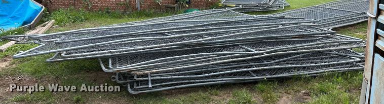 image for item OG9112 Approximately 28 chain link fence panels