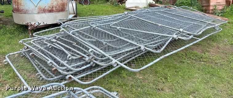 image for item OG9112 Approximately 28 chain link fence panels