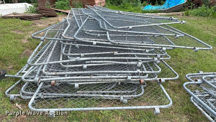 image for item OG9112 Approximately 28 chain link fence panels