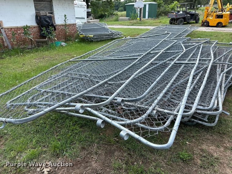 image for item OG9112 Approximately 28 chain link fence panels