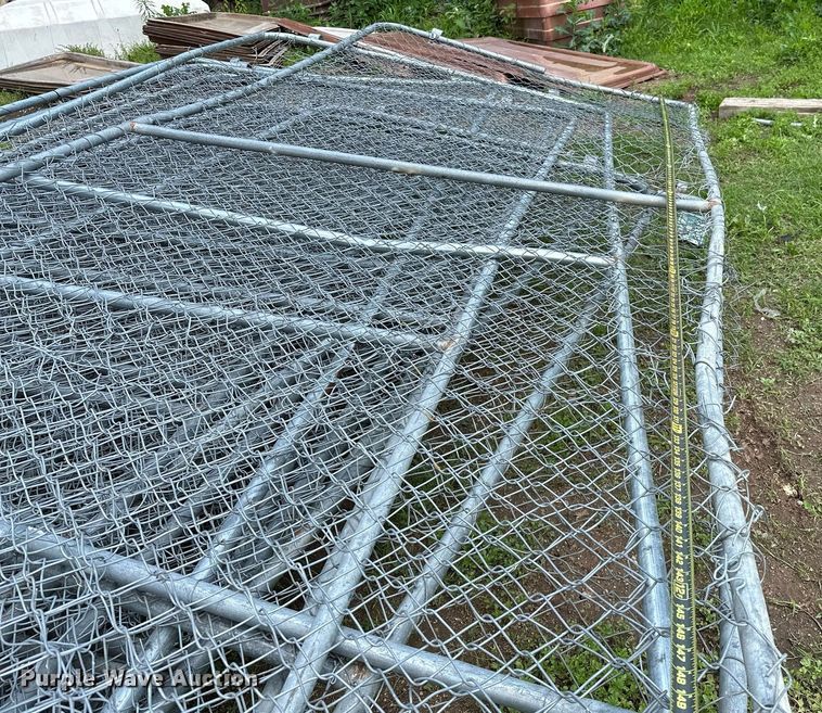 image for item OG9112 Approximately 28 chain link fence panels