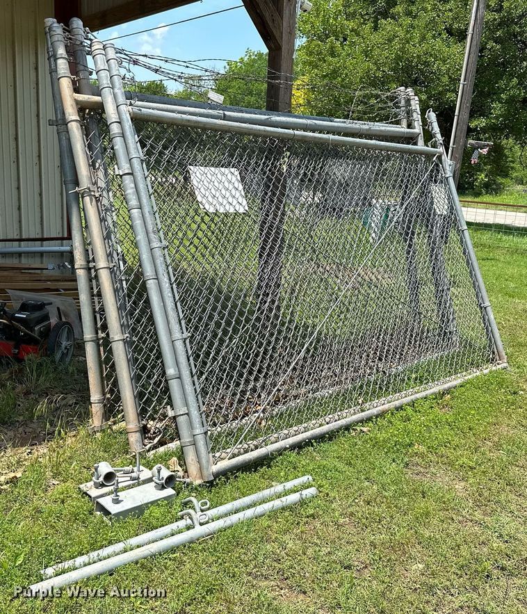 image for item OG9114 (10) chain link fence gates