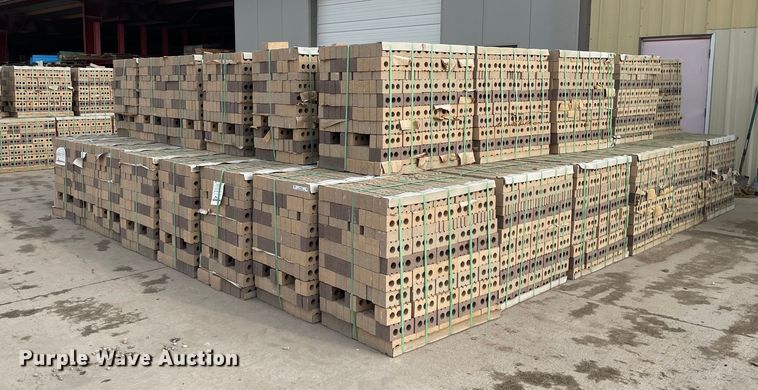 image for item ZA0256 Summit Brick and Tile Company  31BL-22  bricks