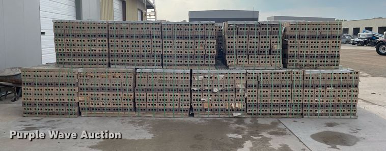 image for item ZA0256 Summit Brick and Tile Company  31BL-22  bricks