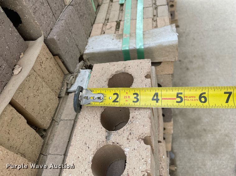 image for item ZA0256 Summit Brick and Tile Company  31BL-22  bricks