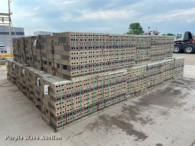 image for item ZA0257 Summit Brick and Tile Company  31BL-22  bricks