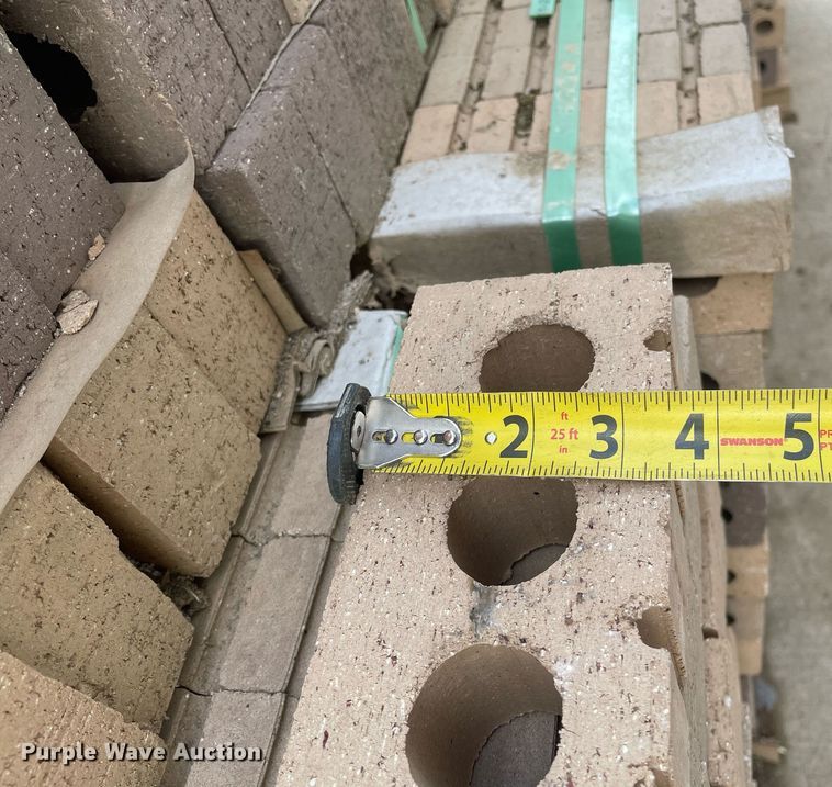 image for item ZA0257 Summit Brick and Tile Company  31BL-22  bricks