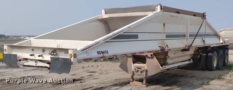 image for item DN6437 1994 Midland  bottom dump trailer