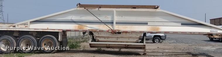 image for item DN6437 1994 Midland  bottom dump trailer