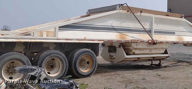 image for item DN6437 1994 Midland  bottom dump trailer