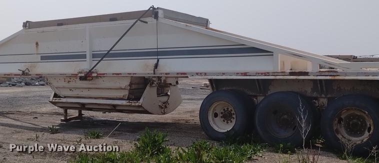 image for item DN6437 1994 Midland  bottom dump trailer
