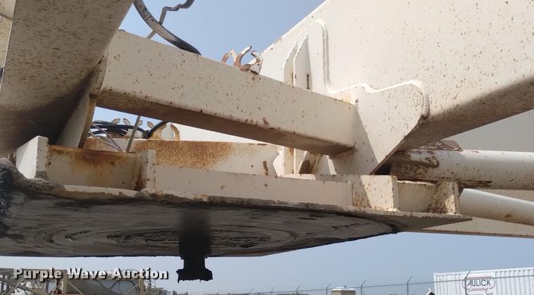 image for item DN6437 1994 Midland  bottom dump trailer