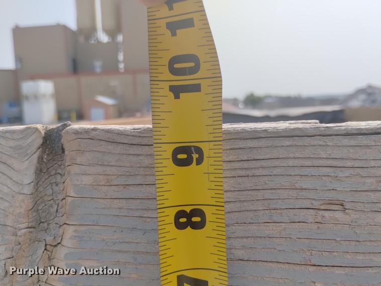 image for item DN6437 1994 Midland  bottom dump trailer