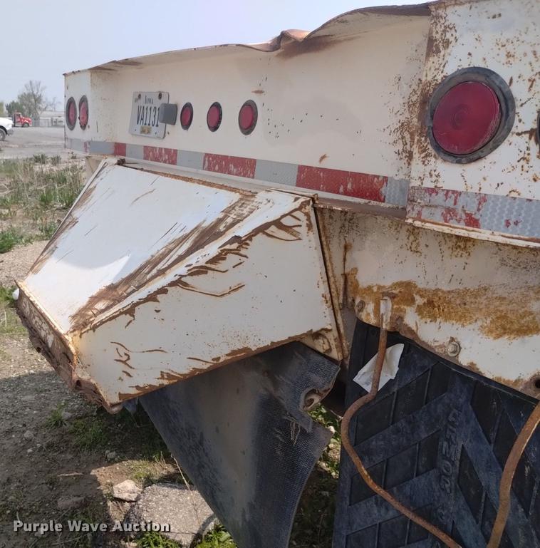 image for item DN6437 1994 Midland  bottom dump trailer