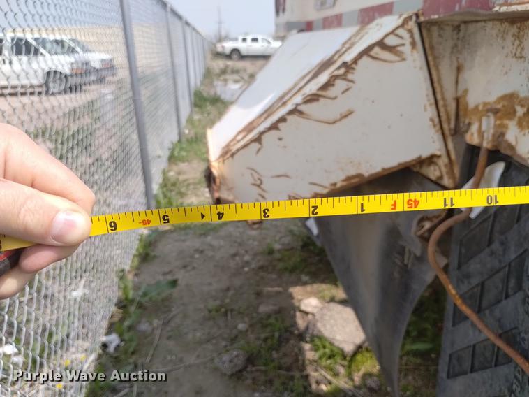 image for item DN6437 1994 Midland  bottom dump trailer