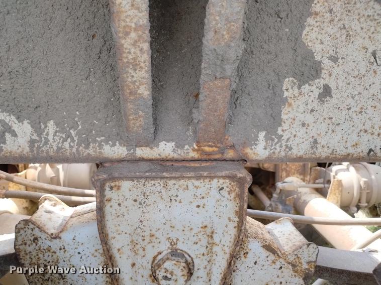 image for item DN6437 1994 Midland  bottom dump trailer