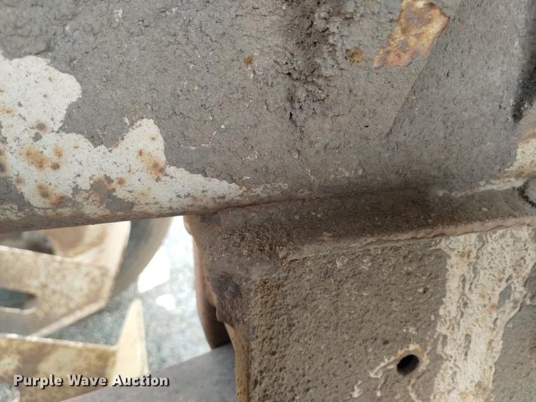 image for item DN6437 1994 Midland  bottom dump trailer