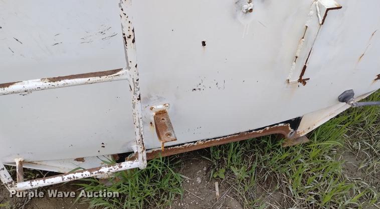 image for item DN6438 Water tank bed