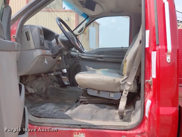 image for item DN6439 2008 Ford F750 Super Duty  utility / service truck