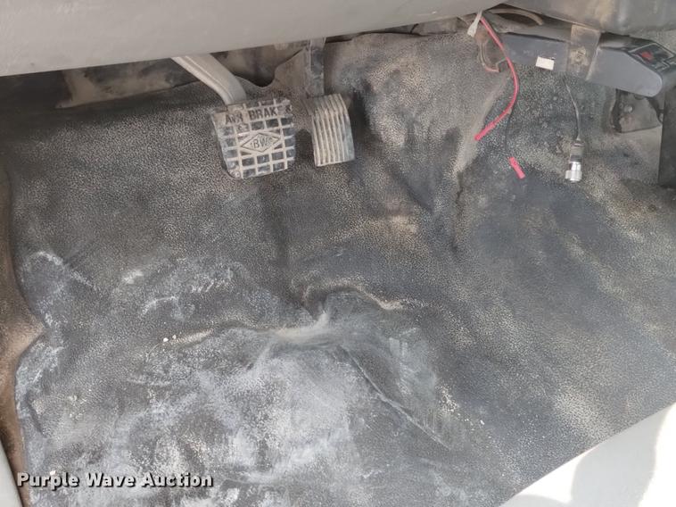 image for item DN6439 2008 Ford F750 Super Duty  utility / service truck