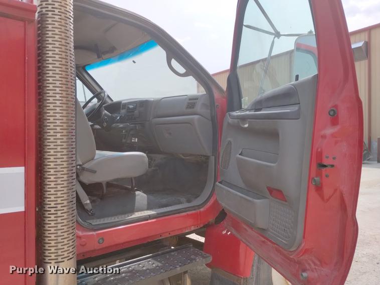 image for item DN6439 2008 Ford F750 Super Duty  utility / service truck