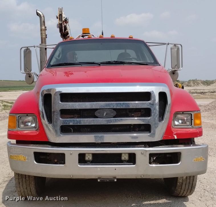 image for item DN6439 2008 Ford F750 Super Duty  utility / service truck