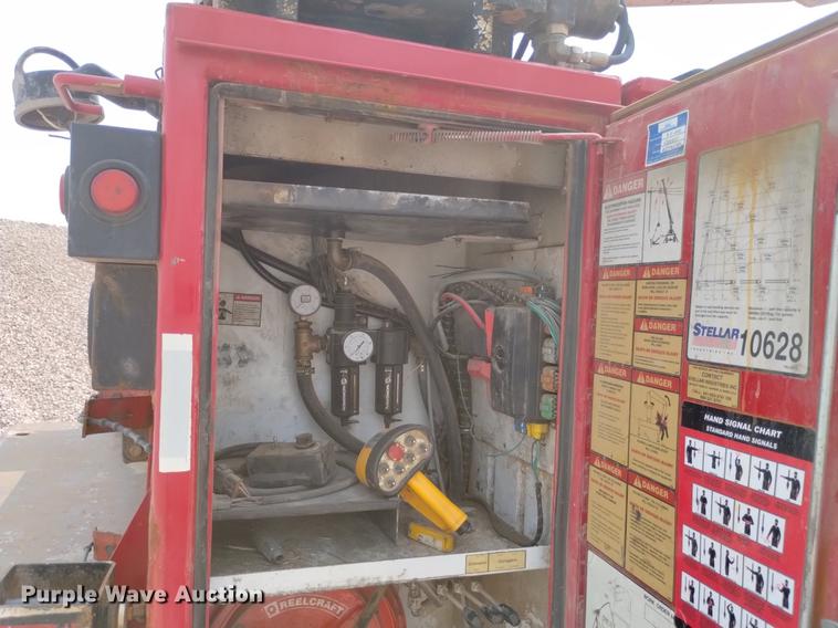 image for item DN6439 2008 Ford F750 Super Duty  utility / service truck