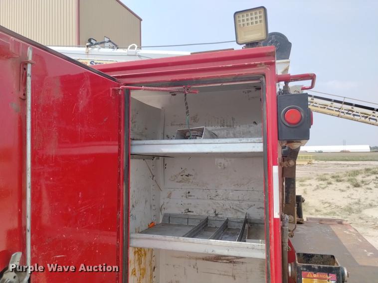 image for item DN6439 2008 Ford F750 Super Duty  utility / service truck