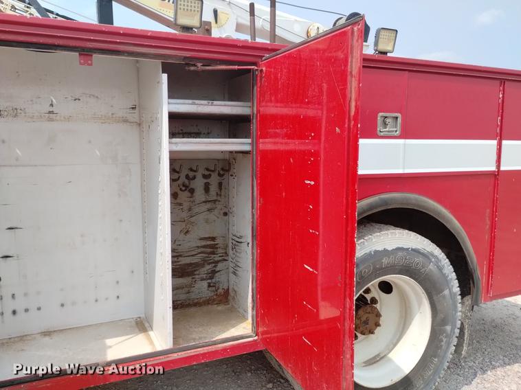 image for item DN6439 2008 Ford F750 Super Duty  utility / service truck