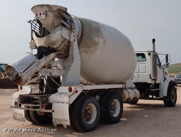 image for item DN6441 2004 Sterling LT9511  ready mix truck