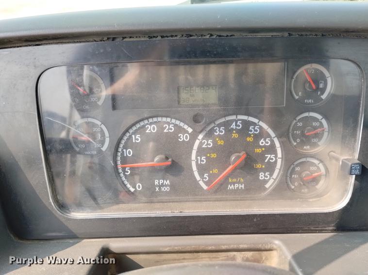 image for item DN6441 2004 Sterling LT9511  ready mix truck