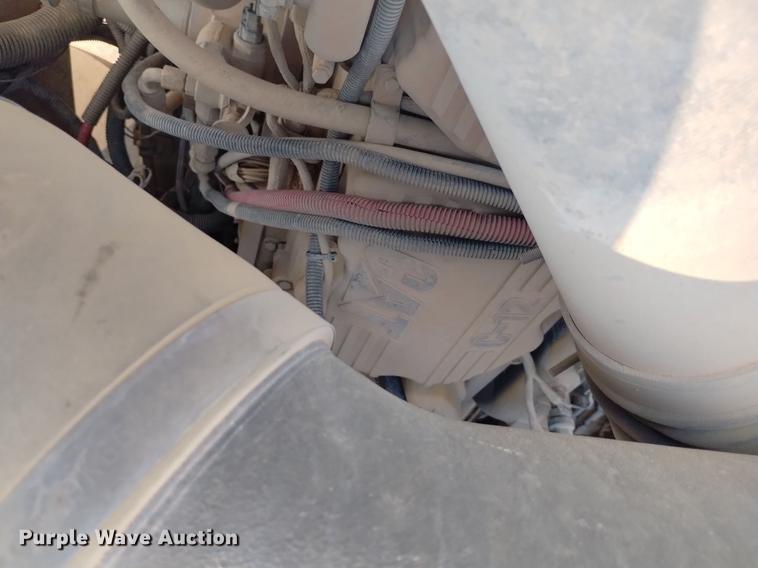 image for item DN6441 2004 Sterling LT9511  ready mix truck